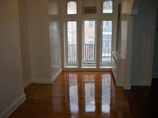 Photo - 6 E Preston St Unidad # 3F