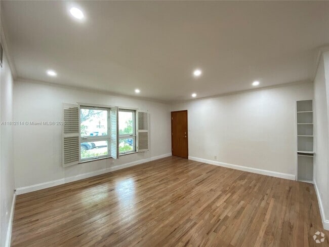 Building Photo - 7620 SW 56th Ave Unit 1 Rental