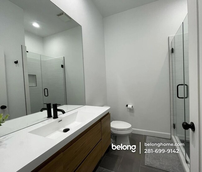 Photo - 5920 Fairdale Ln Unidad 6