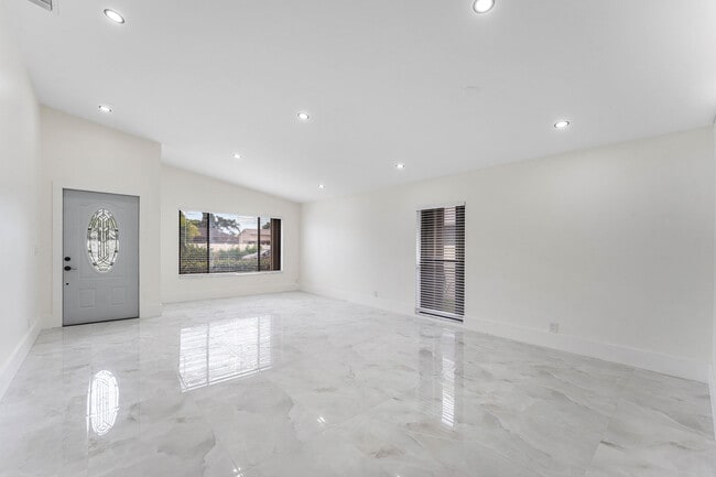 Photo - 1531 SW 102nd Terrace