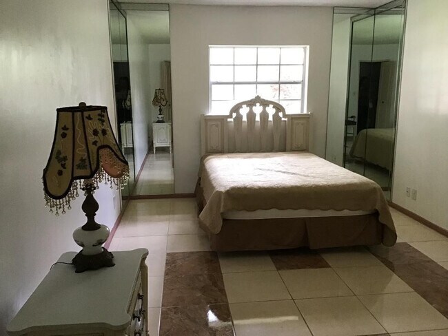 Photo - 5641 SW 2nd Ct Unit 212