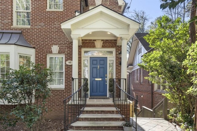 Photo - 97 Huntington Rd NE