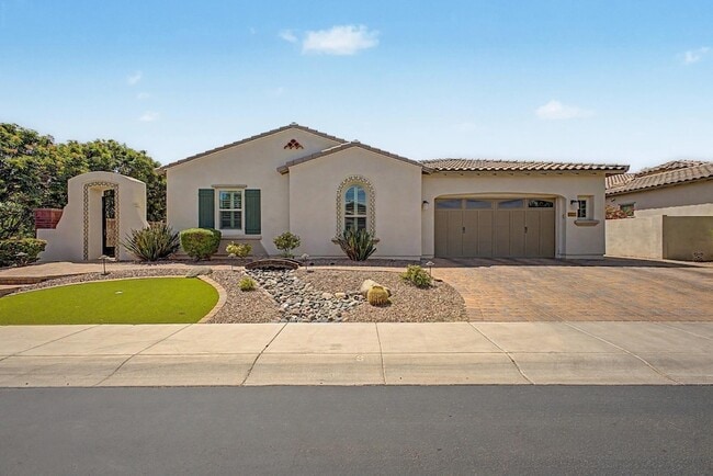 Photo - 2327 E Mahogany Pl