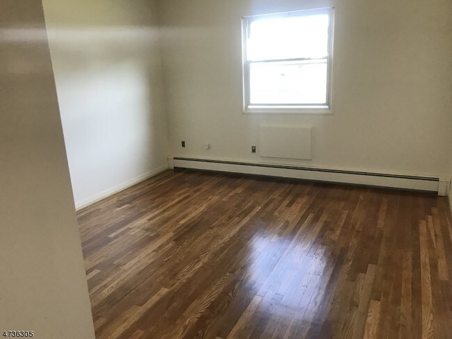 680 NJ-15 Unit 28