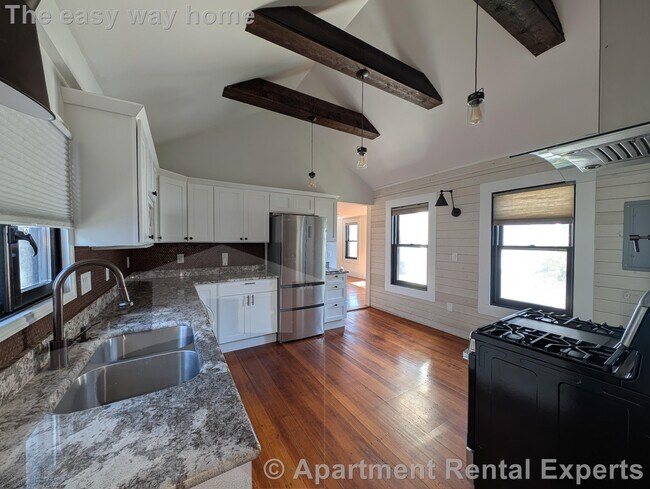 Photo - 104 Pearl St Unit #2