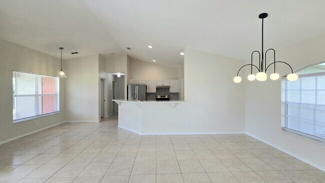 Photo - 342 NE 17th St