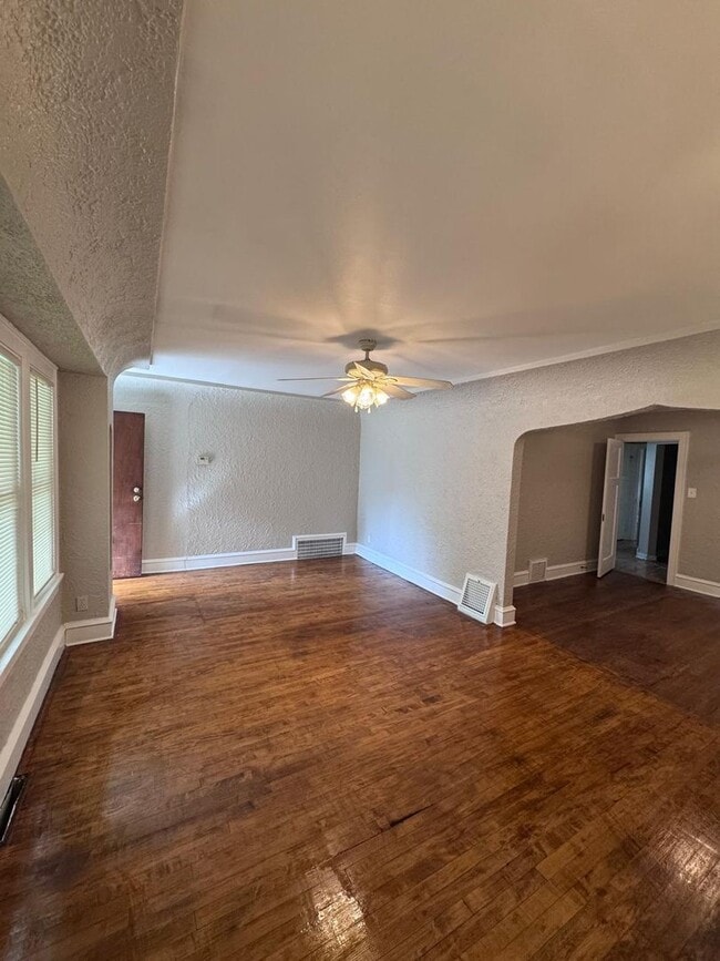5328 N 35th St Unidad 5328 N 35th St
