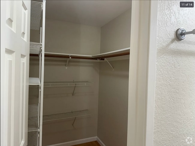 Building Photo - 165 Shaniko Common Unit 38 Rental