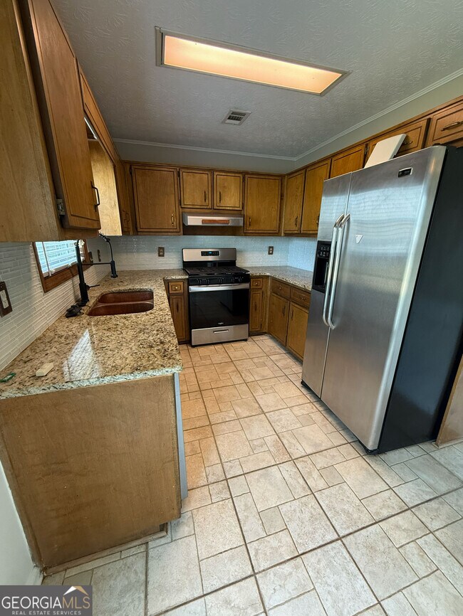 Photo - 1555 Hardin Ave