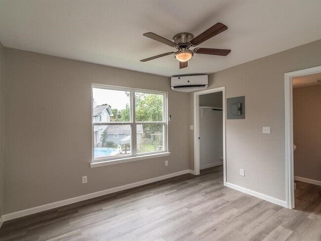 Photo - 1819 Cove Park Dr Unit 6