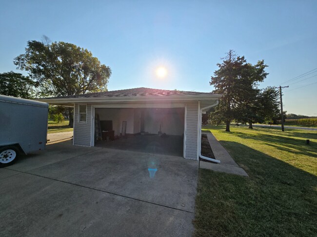 Building Photo - 3809 N 2250W Rd Rental