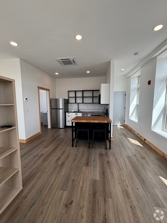 Building Photo - 1190 Stafford Rd Unit 1 Rental