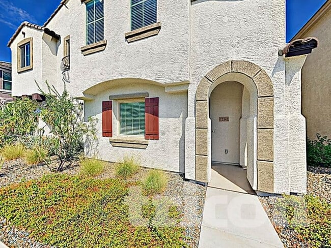 Building Photo - 12541 W Hummingbird Terrace