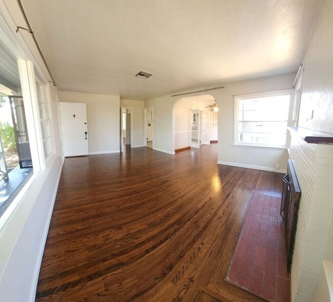 Photo - Gorgeous Lemon Grove home with Vintage character!