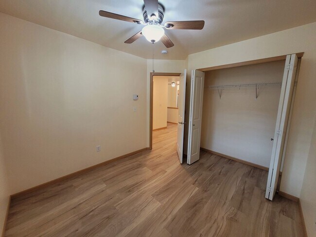 Photo - 410 Holland Ave