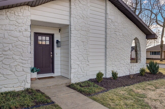 Photo - 4094 S Eaton Ave