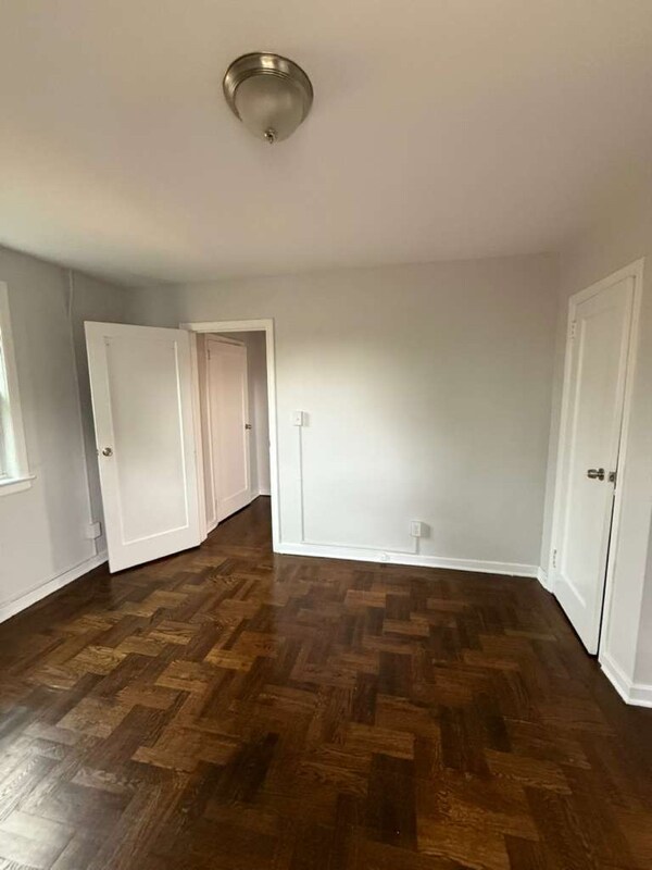 Photo - 327 Magnolia St