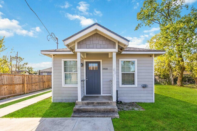 Photo - 3810 Rawley St