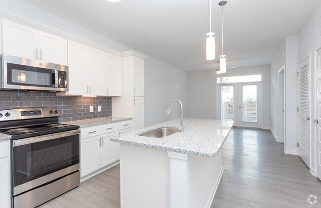 1BR, 1BA - 748SF - Living Area