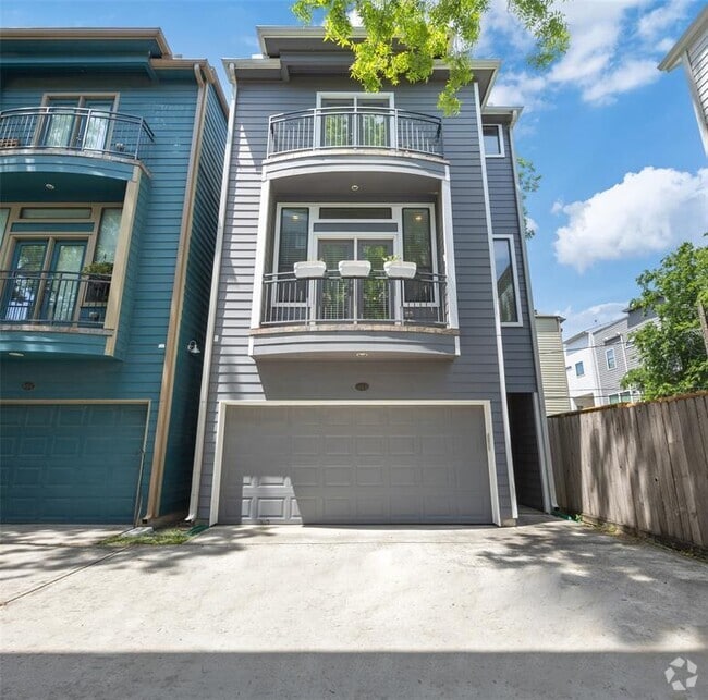 Building Photo - 615 W 27th St Rental