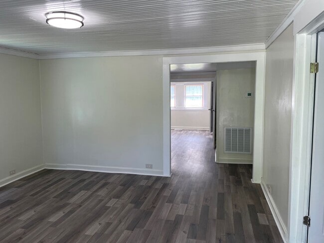 Photo - NEWLY RENOVATED 3 BED, 1.5 BATH WITH BONUS... House
