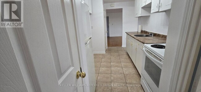 Photo - 303 Frontenac Ave Unité 1