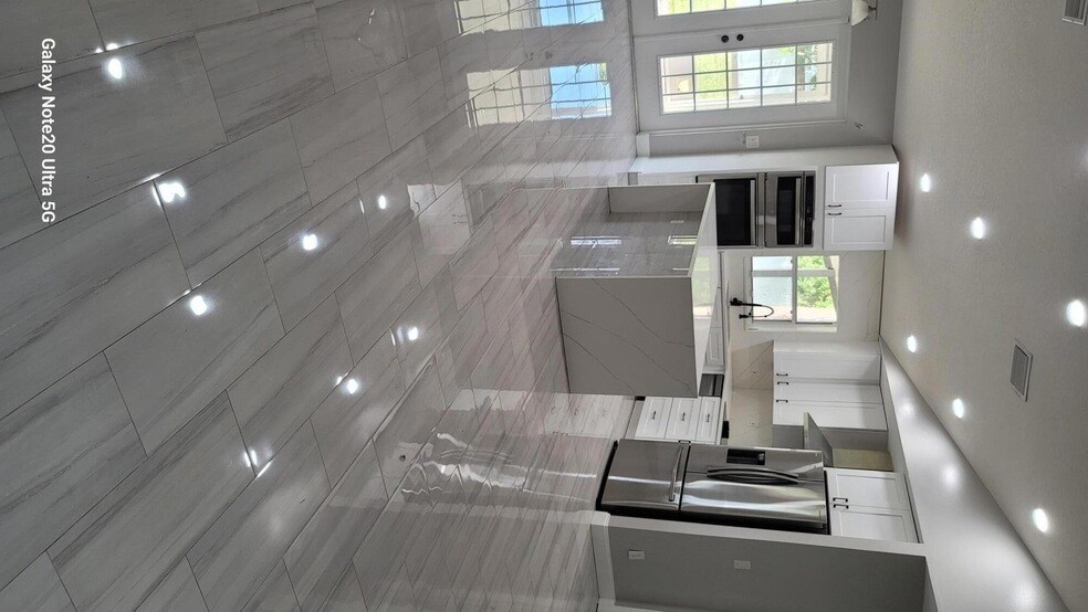 Photo - 2581 SE Jason Ave