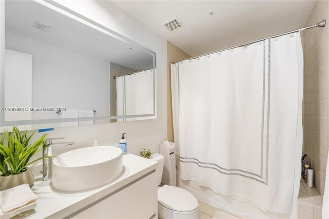 Photo - 801 Brickell Key Blvd Unit 3204