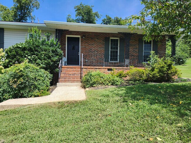 2924 Old Britain Cir