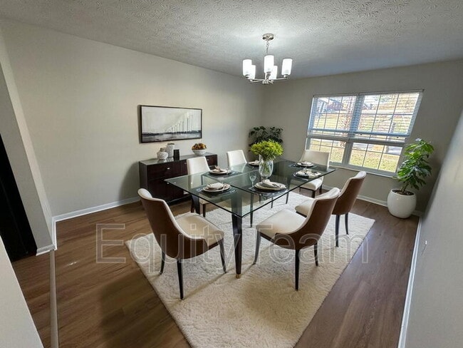 Photo - 1015 Venetian Terrace