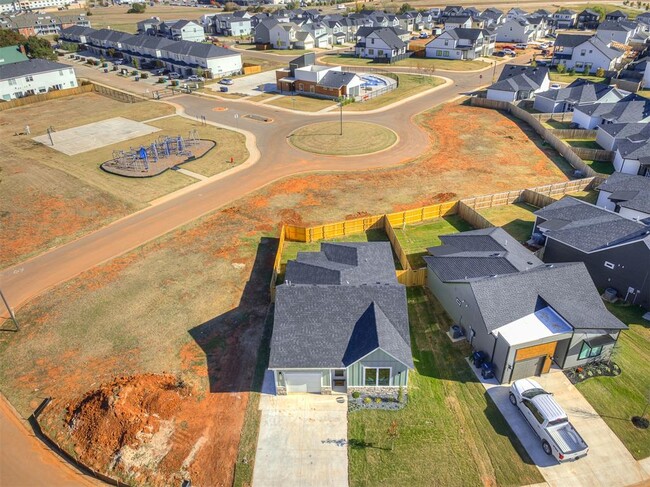 Photo - 2633 Crescent Ave