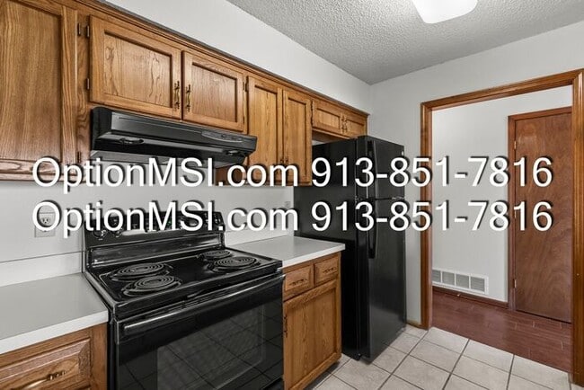 Photo - Charming & Spacious 2-Bed / 2-Bath Apartment in Gladstone