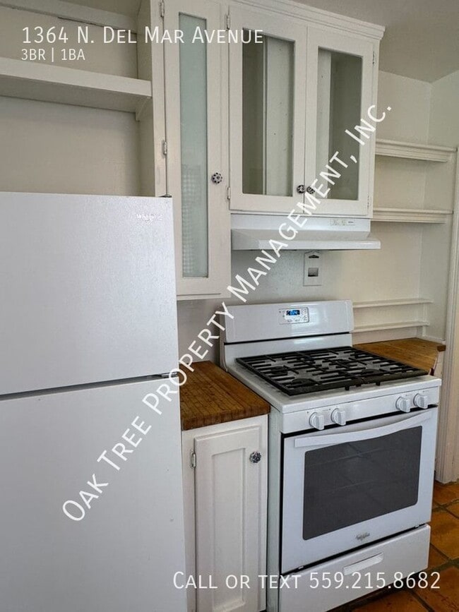 Photo - 1364 N Del Mar Ave