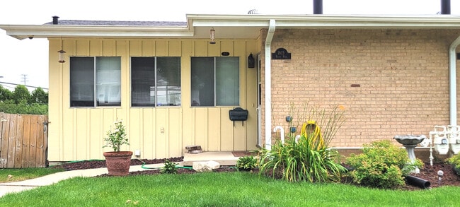 Photo - 1615 Reetz Rd Unit 1703