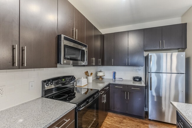 Photo - Edge at 1702