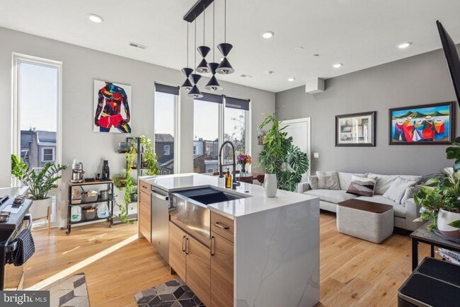 Photo - 1440 N Orkney St Unidad 4