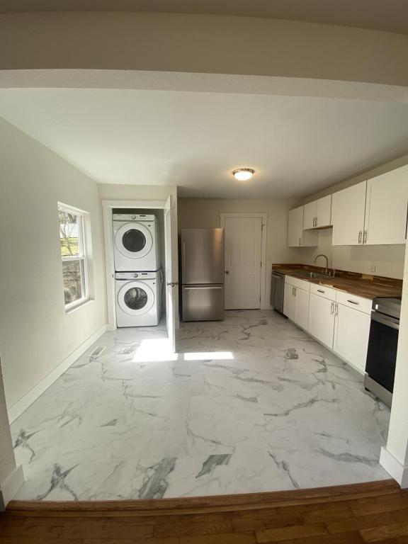 Photo - 2413 Webster Ct