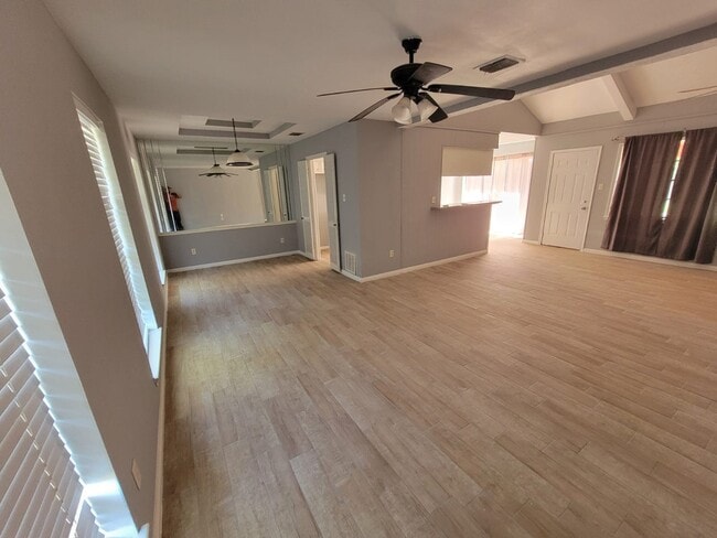 Photo - 431 N Forest Blvd