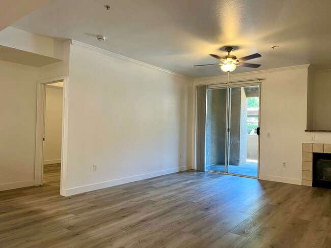 Photo - Great Condo in Roseville Unit 2313 - 501 Gibson #2313