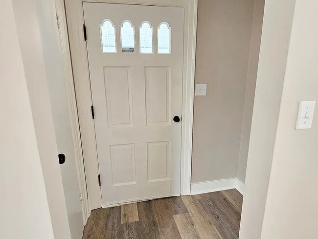 Building Photo - 3930 Webster St