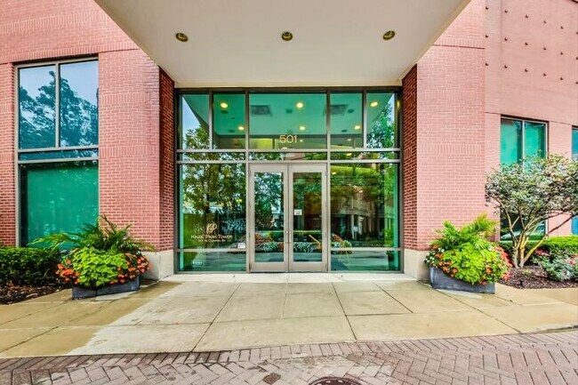 Photo - 501 N Clinton St Unidad 2304