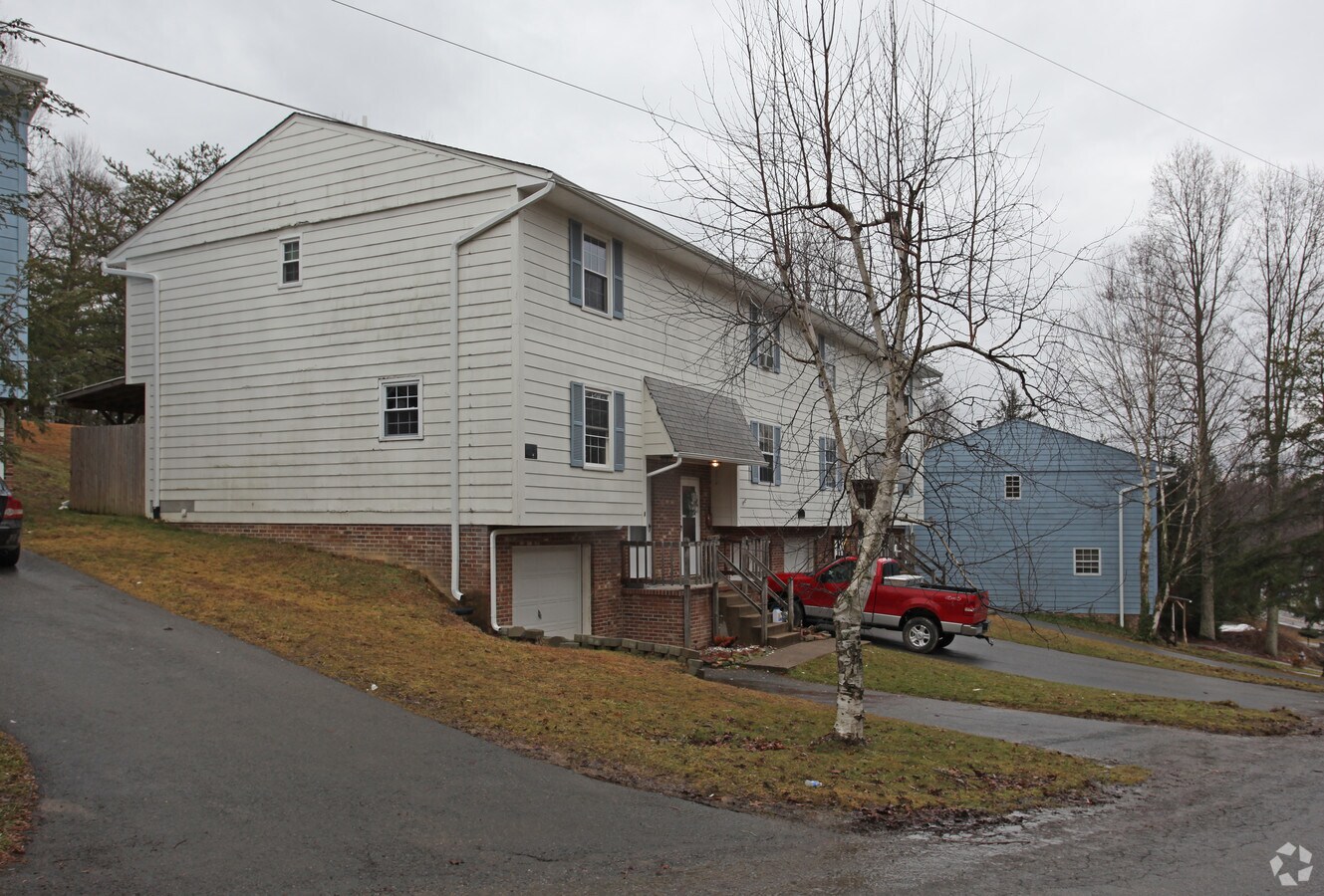Photo - 140-146 Lively St