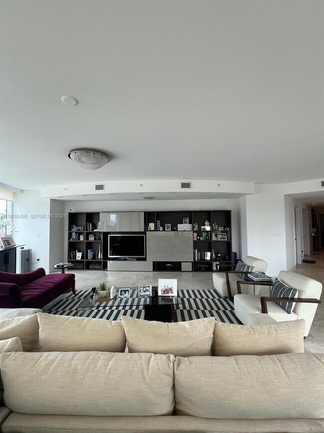 Photo - 19955 NE 38th Ct Unidad 606