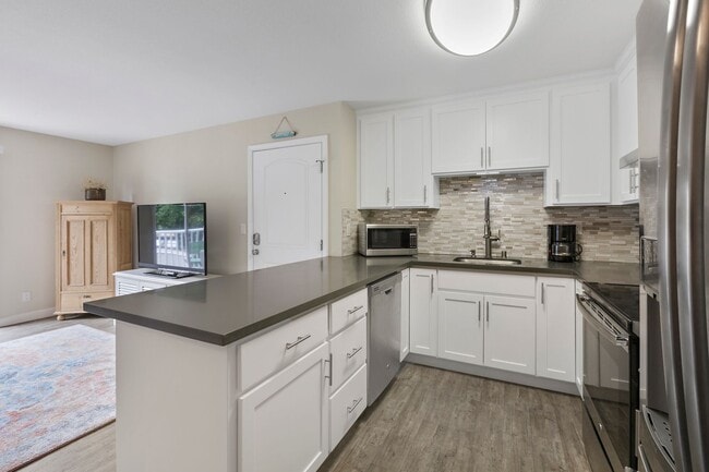 Photo - 2Bd/1Ba Clean Condo near Sunny Cove! ( Co-... Unit 308