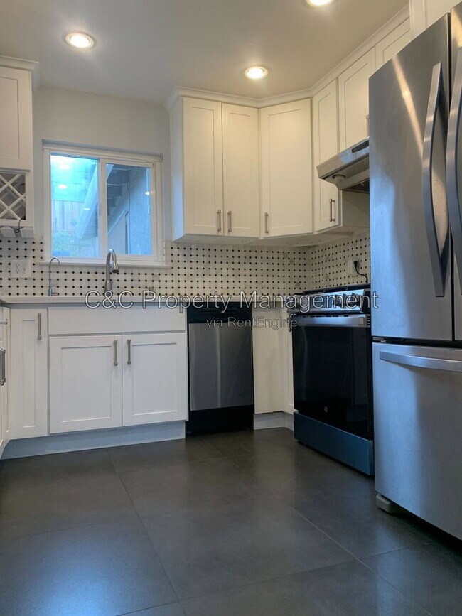 Photo - 3836 Glengarry Dr