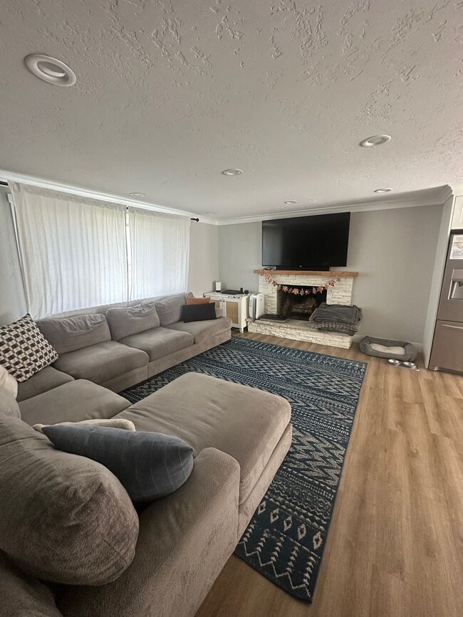 Photo - Orem Duplex - Upstairs