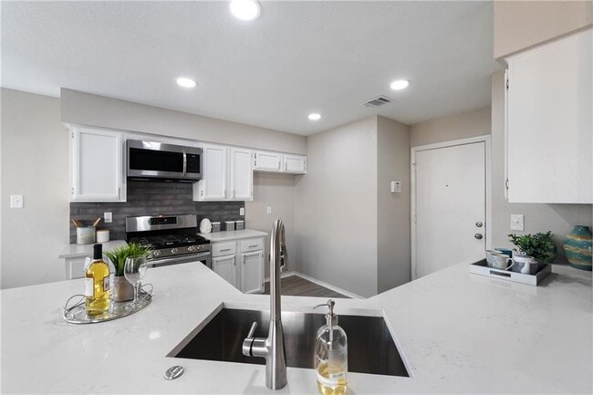 12804 Modena Trail