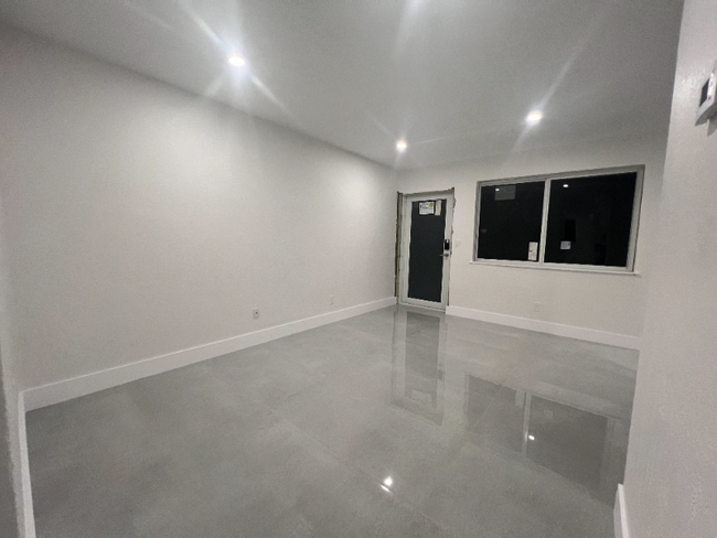 Photo - 5300 NW 25th Ave Apartment Unit 5306