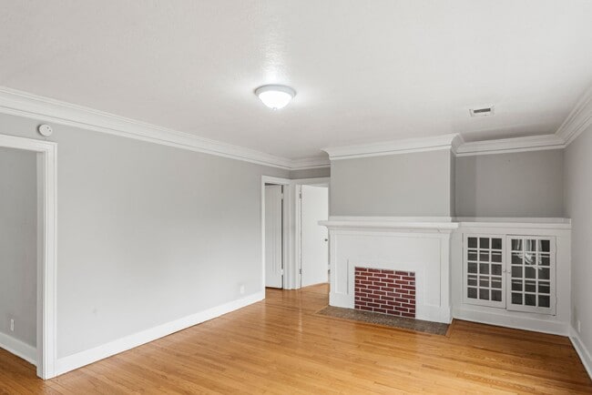 Photo - 5341 Holmes St Unit 5341 Holmes St. 2F