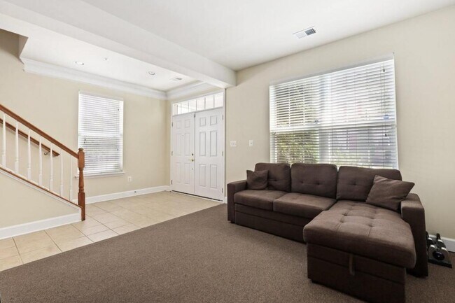 Photo - 8014 Endzone Way